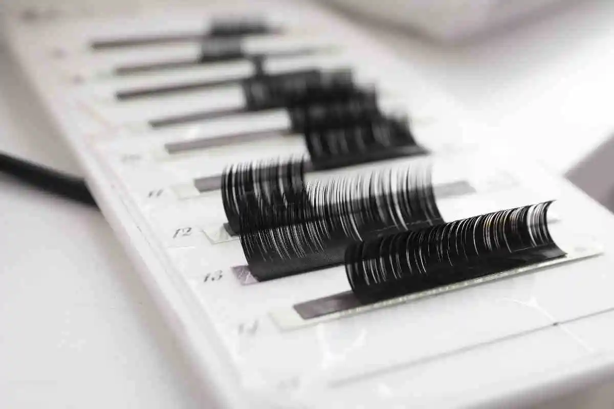 eyelash extension tools