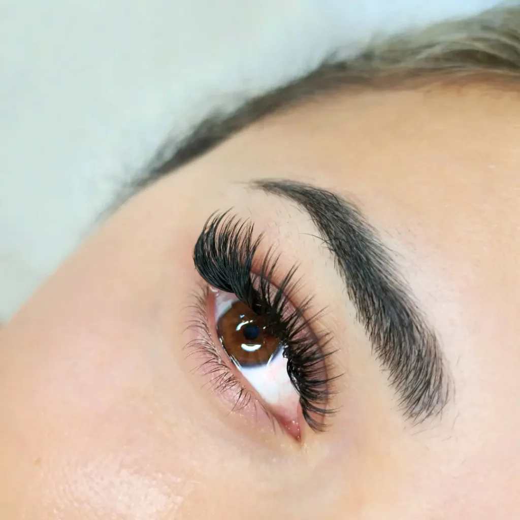 history of eyelash extension